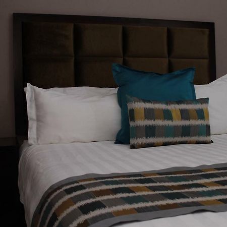 Triple Palms Bed And Breakfast Gaborone Buitenkant foto